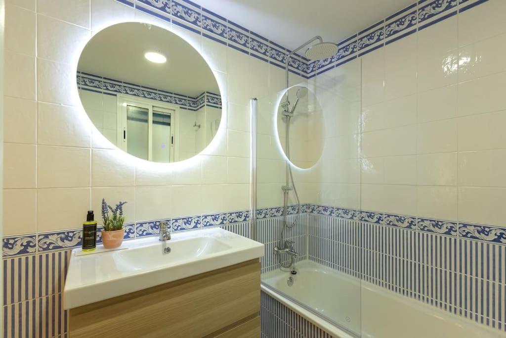 Triana Deluxe By Valcambre Apartman Sevilla Kültér fotó