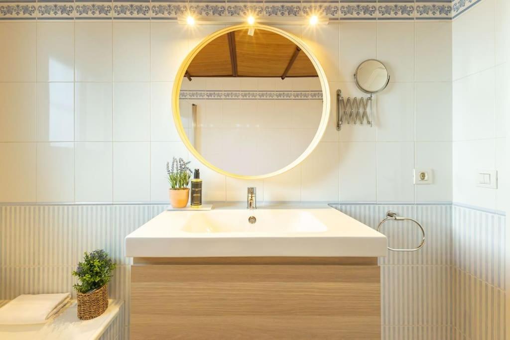 Triana Deluxe By Valcambre Apartman Sevilla Kültér fotó