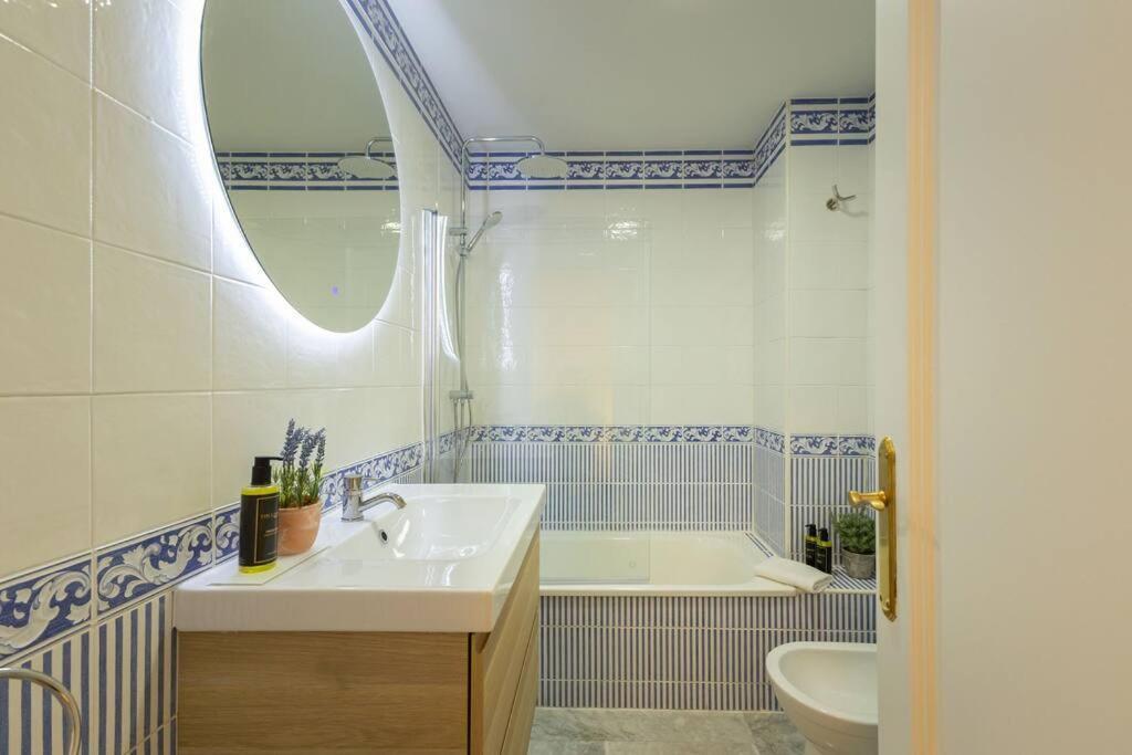 Triana Deluxe By Valcambre Apartman Sevilla Kültér fotó