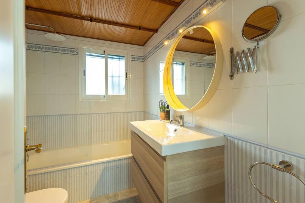 Triana Deluxe By Valcambre Apartman Sevilla Kültér fotó